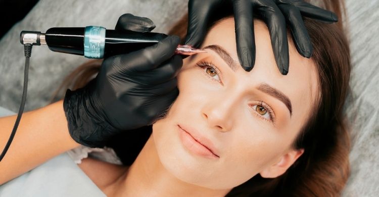 Jakie zastosowanie może mieć makijaż permanentny? Do czego służy mikropigmentacja paramedyczna?